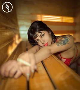 Katherin_contin666_: Public ( 3 фото)