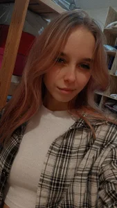 Nina_Crown Public Pic 3