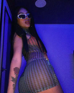 Giovanna_oliveira With glasses I look divine 😎💖 Gambar