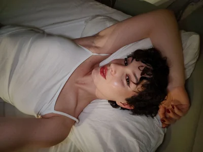 Adeline_Perle cozy morning Pic 6