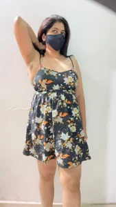 indiandesiriyaa Hot desi babe Foto 2