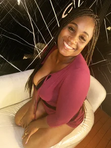 Afrodita_sexxxxxxx Let yourself be wrapped in my dark skin… and make me yours. 🔥 Pic