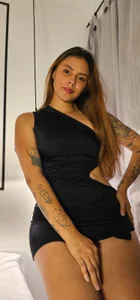 EmilyCorsonJust Me Bild 2