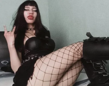 DAKOTALUCIFENAMY STYLE图片 2