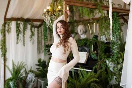 Eva_Conors_ Springtime Bliss 🌸 Pic