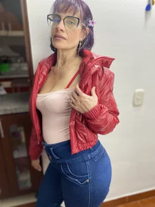 Goddess-Love- Dia casual Pic 5