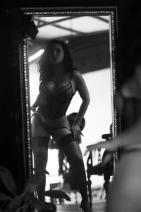 Isabella Sensual 😈 de ParkerIsabella  2 photos