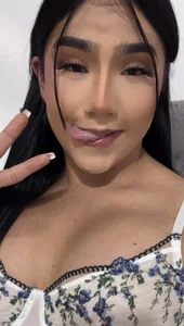 Vale_prado 🤍🩵💚 Foto 4