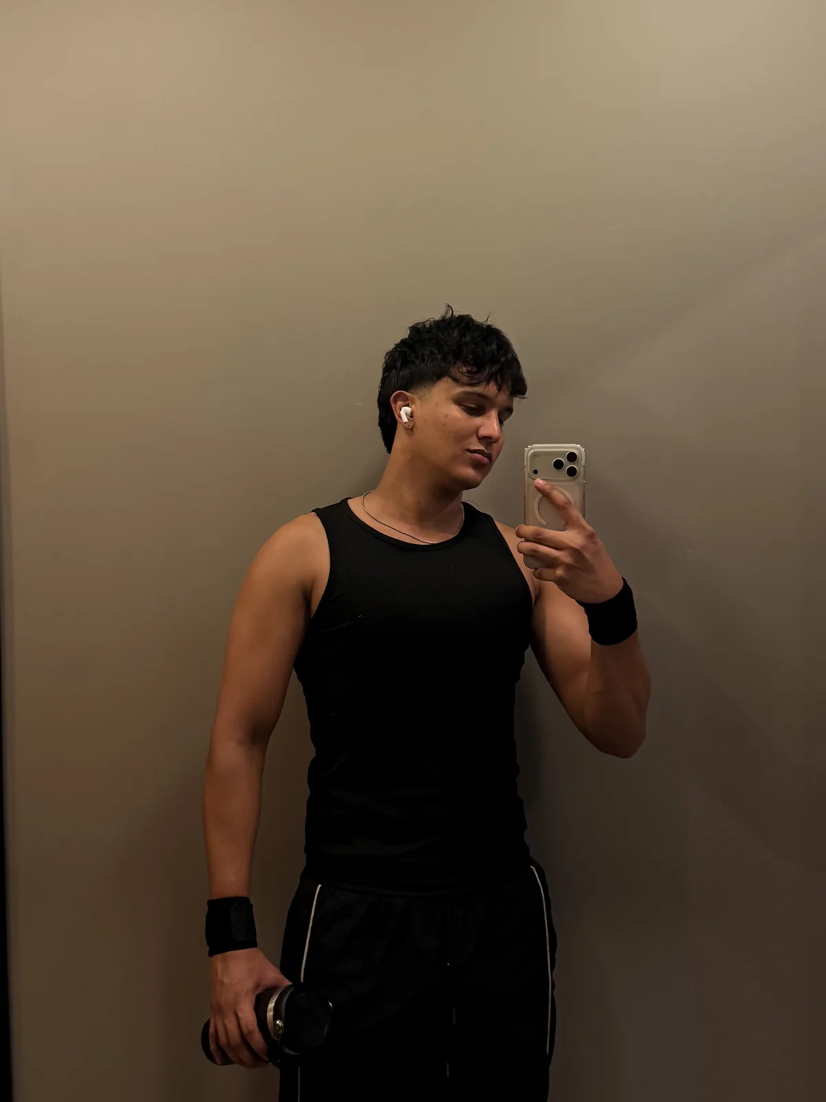 Leo_Savage_-এর ট্রেন্ডিং  2531টি ছবি