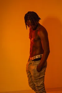 kaleb_violeta_1 Bodies in Collision 💥🫂 Bilde 3