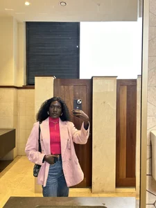 Foxxxyfemale: Public ( 6 фото)