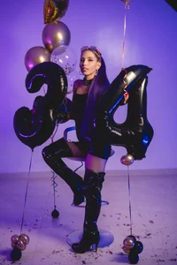 Little_Naughtty: Happy birthday to me! ( 3 фото)