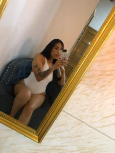 Danna_williamss White Pic