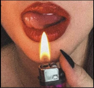 Sunshine4ii20's XXX Nude Photo 2