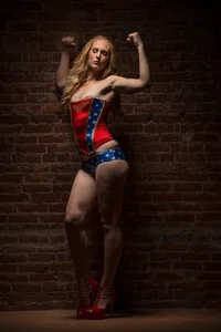 GoldenFlameGoddess Public Pic 5