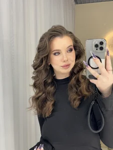 What do u think about this girl?🥰 od SugarMuse  4 snímek