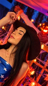 Kim_miller4 🐄 Moo Mood 🥛🤠 🎃 help me reach my first 1000 likes 👩🏻‍🌾🐮🎃💀👻 Pic 6