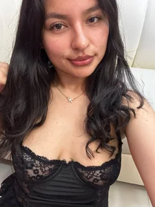AuroraGreyy This so fking hot face🤤🖤 - {count, plural, one {תמונה אחת} two {שתי תמונות} many {# תמונות} other {# תמונות}}