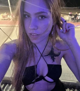 VellvetFoxxx's XXX Nude Photo 1