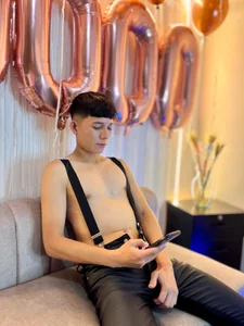 bryamer_19 KISES Foto