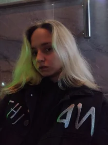 SunnDanforths XXX nøgenfoto 3