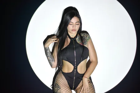 Public od Maia_Steel  9 snímek