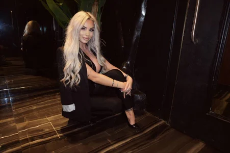 Russian_Ava Come closer ;) รูป  2