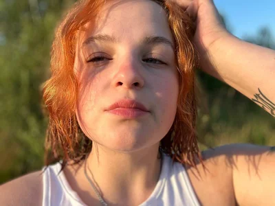 ChelseaEmbertona be closer Pic 9