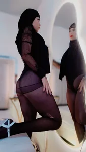 jamila_zair for a 2026 full of lots of Love, Lots of Abundance and Lots of Sex 🤤💋🫶✨ Immagine 