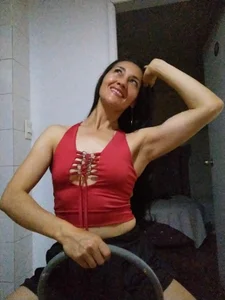 I can be a little angel or a devil de Mia-Mott  2 Imagens