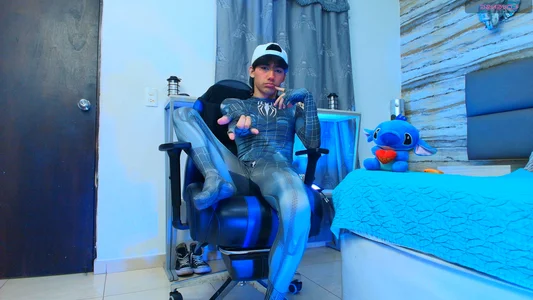 Lovers_21 When I am alone, my imagination flies รูป  3