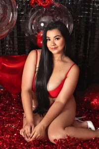 MiaFoxx149 kullanıcısının Valentine's Day 2026 ❤️ albümü -  3 fotoğraf