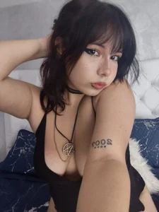 Ivi_jones_Miss Ivi🤍🖤图片 3