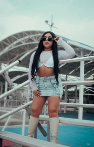 Liaevans__ I'm ready for our date! Pic 6