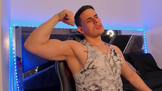 Regansmiths Regan Is Hot Hình