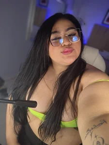 _michel_bbw 💚😈 Foto 2