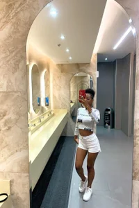 Julianiita_ Public 圖片 4