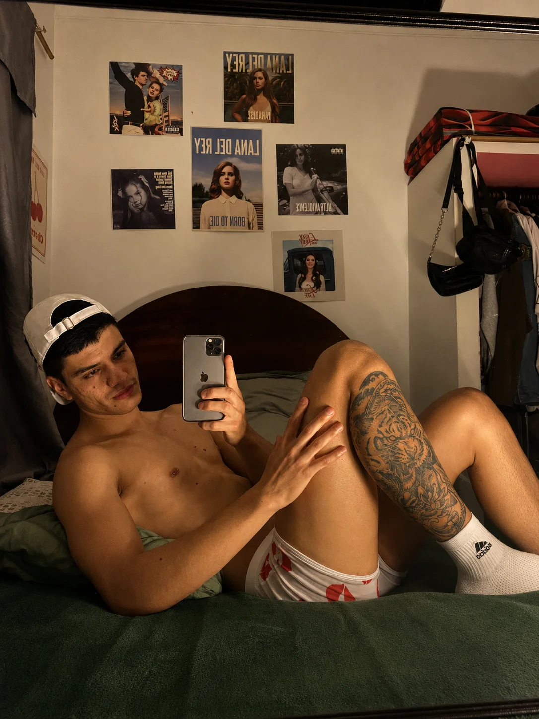 LeoTease избранные изображения 8057