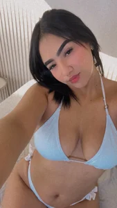 Lia_Guzman 😈😈 Bilde 4