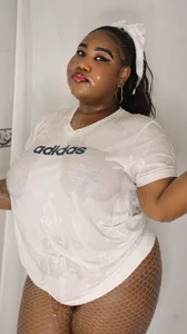 DarnellqueenA horny shower with a queen 👑 Bild 3