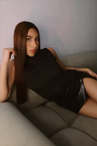 paauly A good girl Pic 2