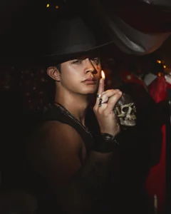 Brandon_starkk magic night Pic