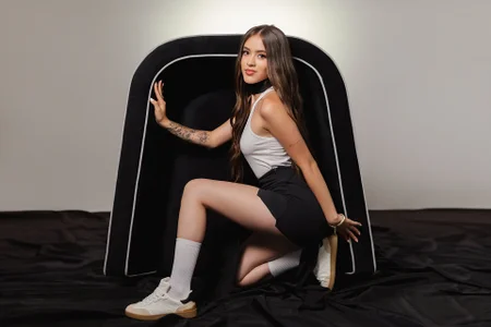 MaiaCollins ℳ𝑜𝒹𝑒𝓇𝓃 𝒢𝓇𝒶𝒸𝑒 Pic 3