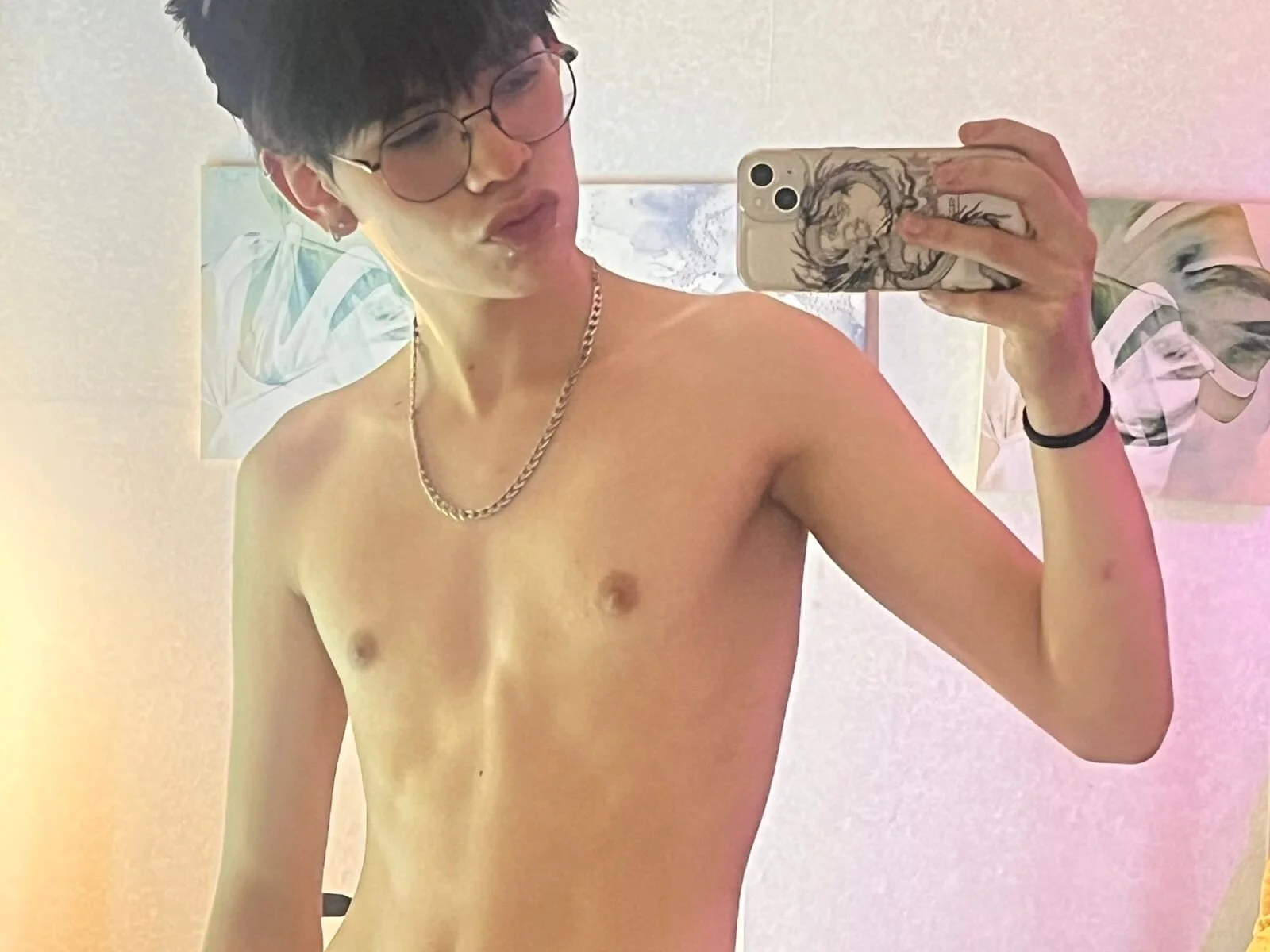 Demian_HushPublic图片
