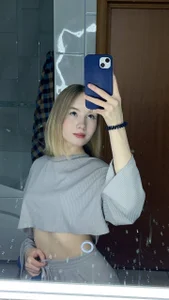 KristinLiesman Scarlet Nights 🌹🔥 Pic