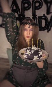 VanillaDesire kullanıcısının Happy birthday to me🥳🖤 albümü -  4 fotoğraf