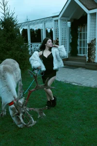 SarahStanley ❄🤍❄ Immagine  4