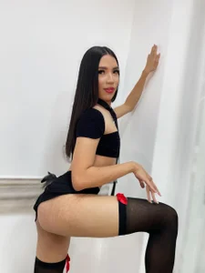 Bylie_Hills MISTRESS BLACK Pic 3