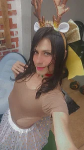 Charlotte_Landry__ happy new year 🎁 Pic 8