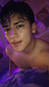 Liam_Chameliam Jacuzzi Hình 5